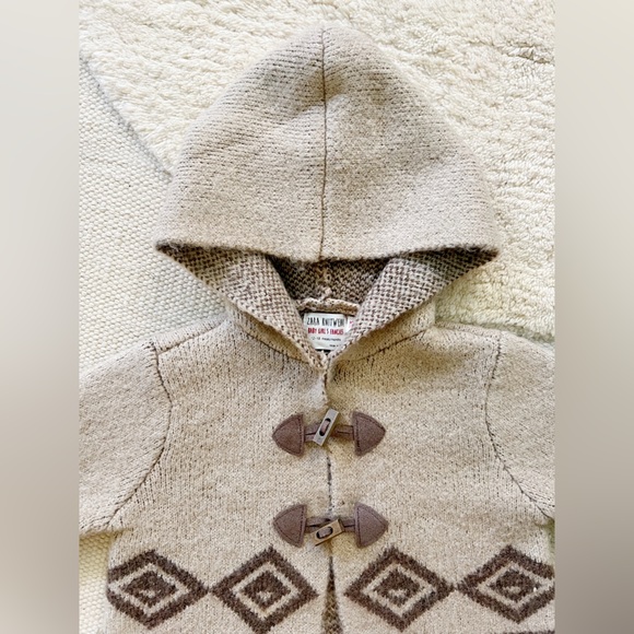 Zara Tribal Folk Print Wool Sweater Cardigan Hooded Brown Taupe Beige Tan 18m 2T - Picture 4 of 13